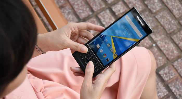 Điện thoại Android thứ hai của BlackBerry sẽ vẫn là "cao cấp", rẻ hơn so với Priv